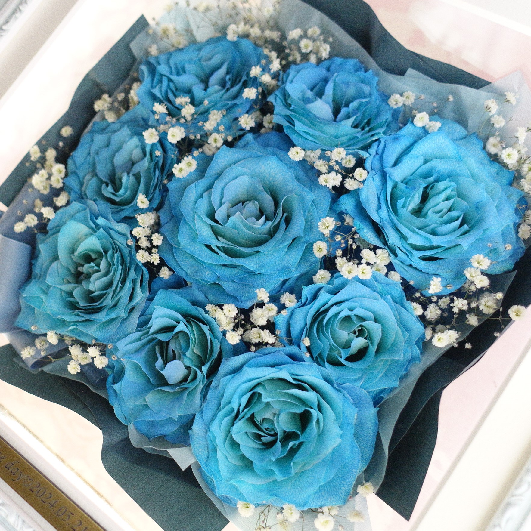 プロポーズ青バラ保存のご感想】本当に感動です！彼も喜んでます♪